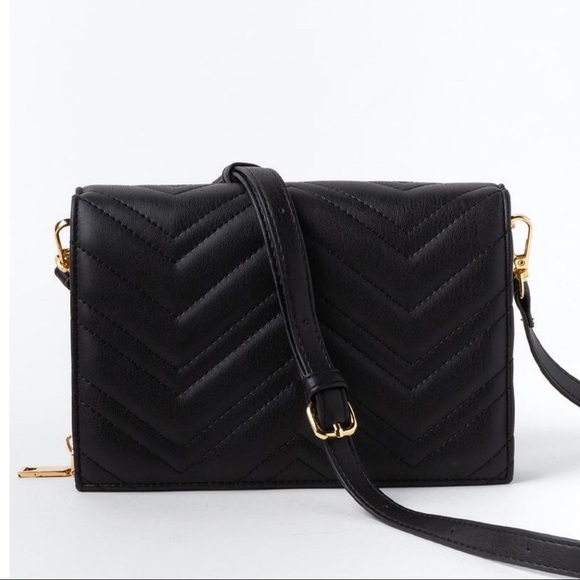 NWT Francesca’s silver quilted wallet/clutch - Picture 7 of 8